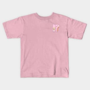 Small Ballerina Toe Shoes (Pink Background) Kids T-Shirt